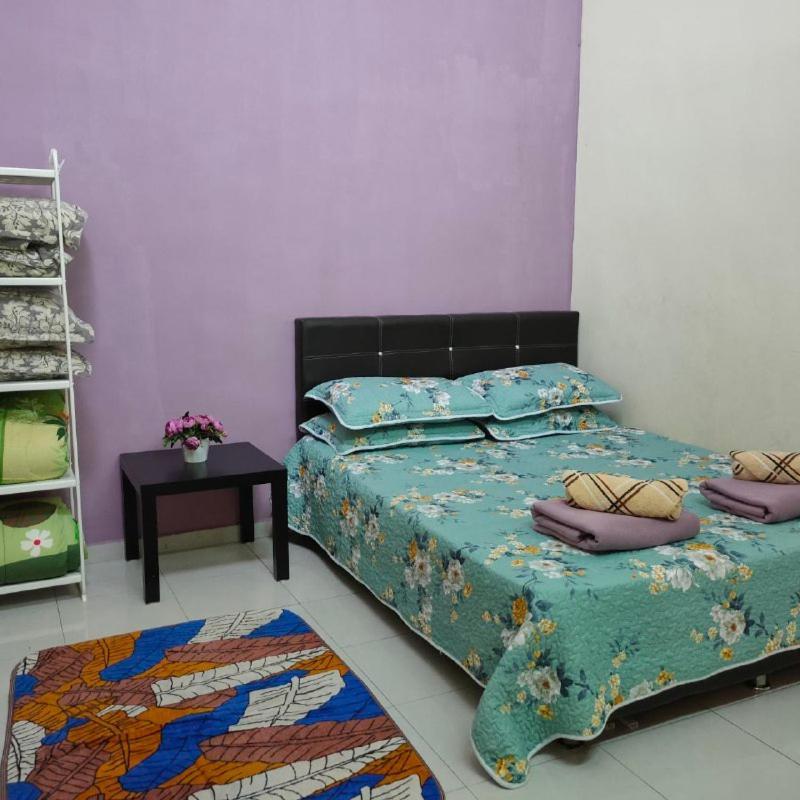 D'Q Putra Homestay Melaka Eksteriør bilde