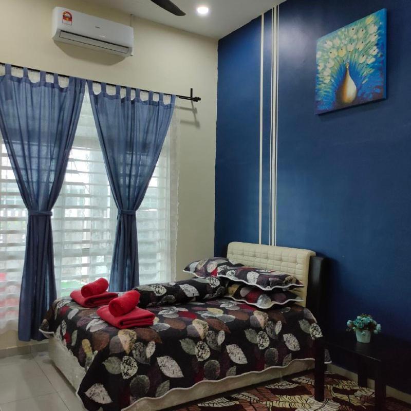 D'Q Putra Homestay Melaka Eksteriør bilde